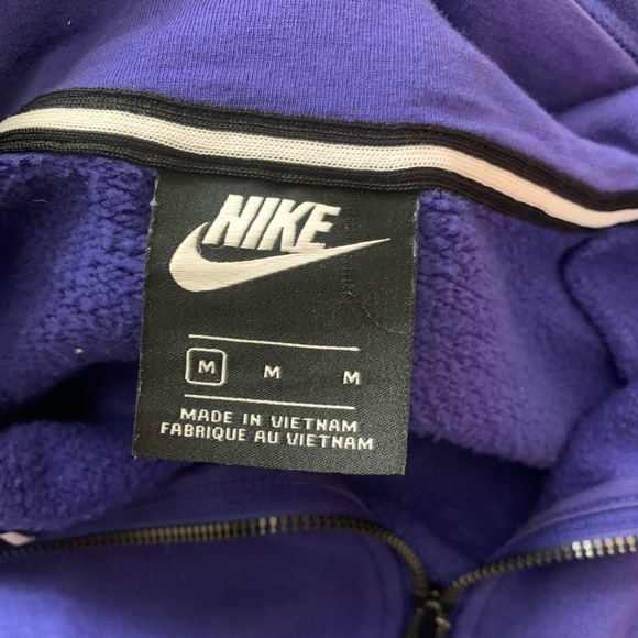 Nike half zip sweatshirt!! - Picture 4 of 6